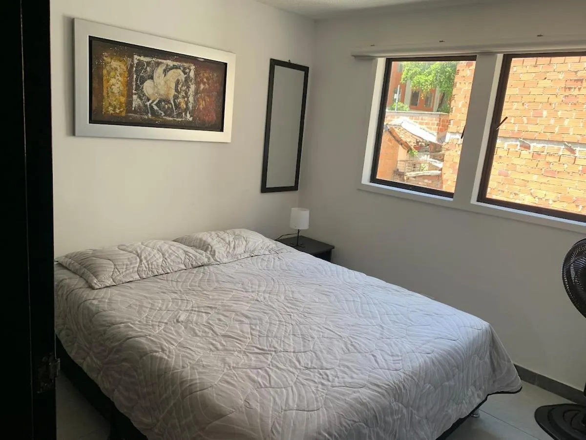 Natural Charm In Medellín Apartamento